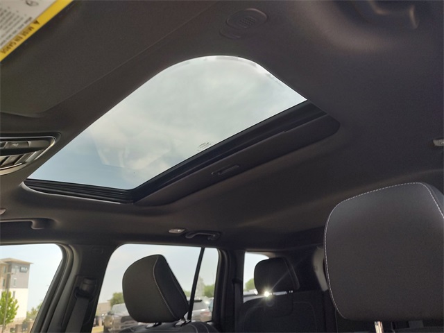 2025 Jeep Grand Cherokee Laredo Altitude photo 26
