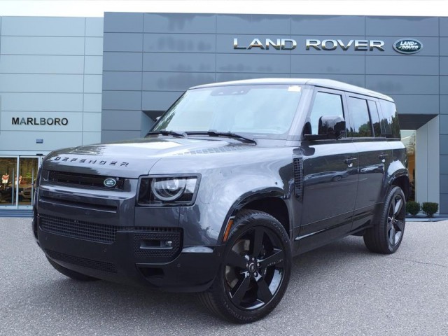 2025 Land Rover Defender 110 110 V8