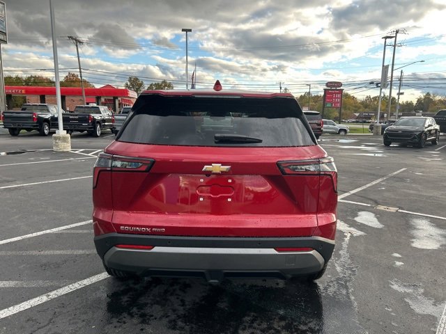 2026 Chevrolet Equinox LT photo 3