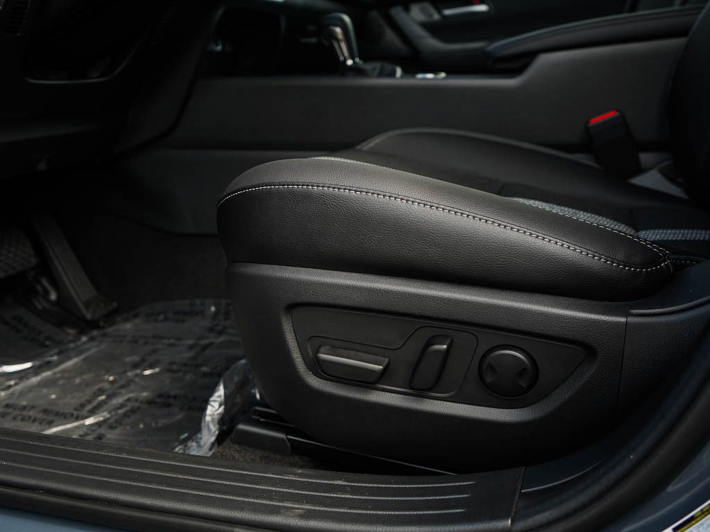 2025 Mazda CX-50 2.5 S Premium photo 16