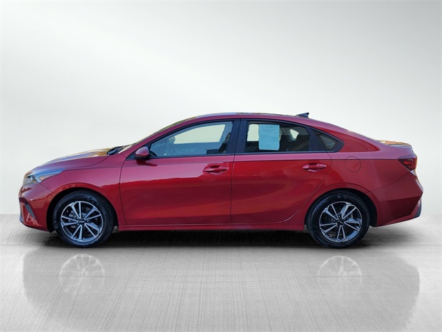 2024 Kia Forte LXS photo 6