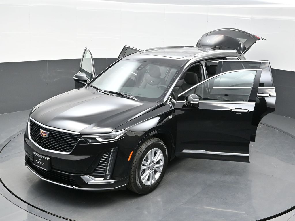 2025 Cadillac XT6 Luxury photo 33