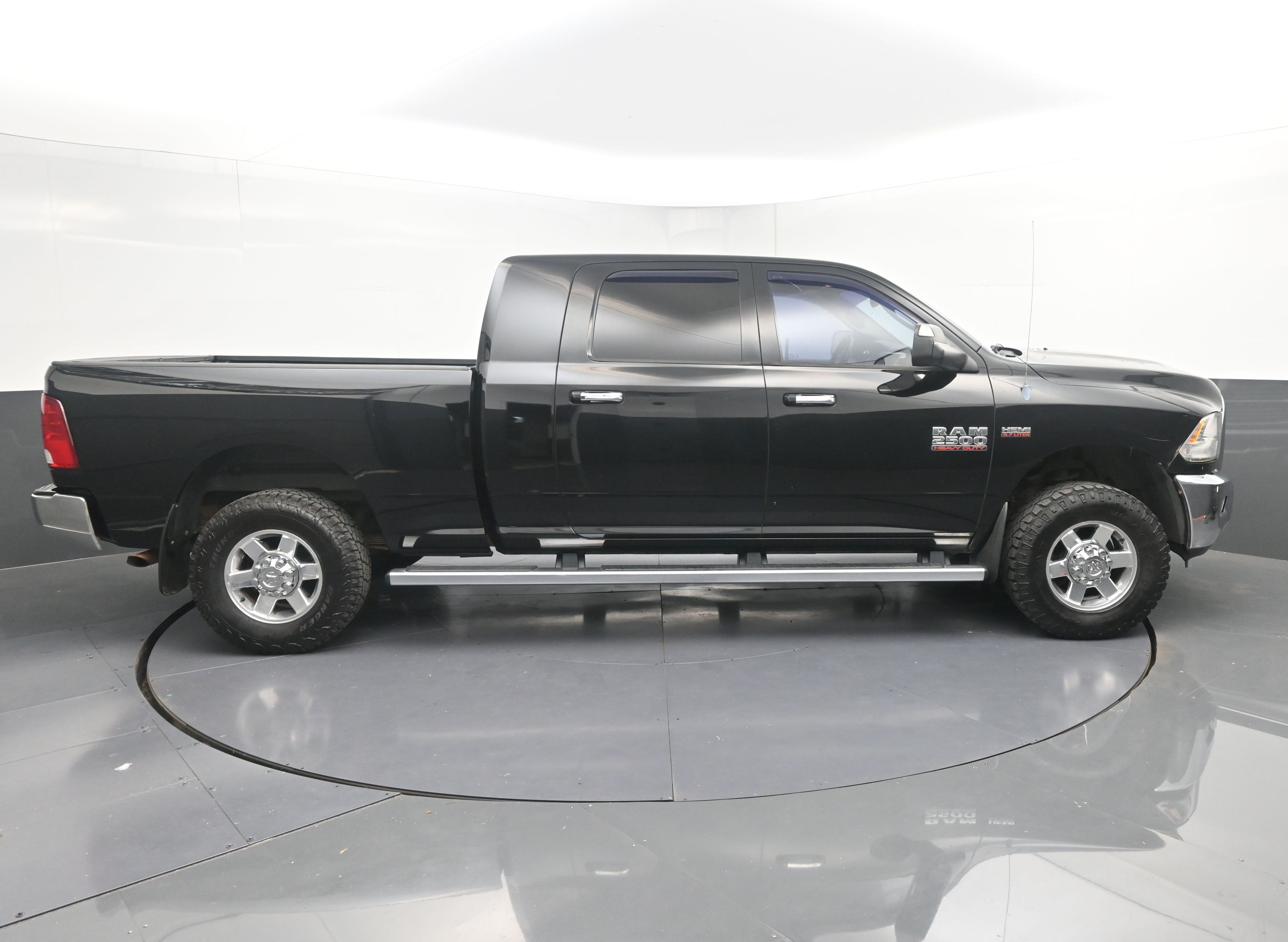 Used 2013 RAM Ram 2500 Pickup SLT with VIN 3C6TR5MTXDG535298 for sale in Silsbee, TX