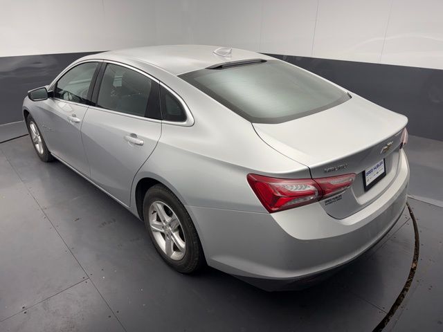 2022 Chevrolet Malibu 1LT photo 3