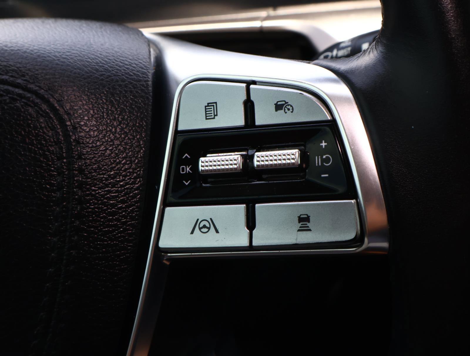2024 Kia Telluride S photo 24