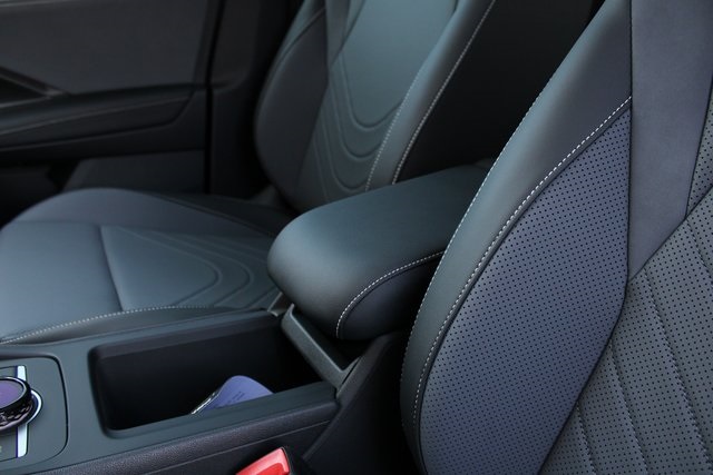 2025 Volkswagen Tiguan SE R-Line Black photo 11