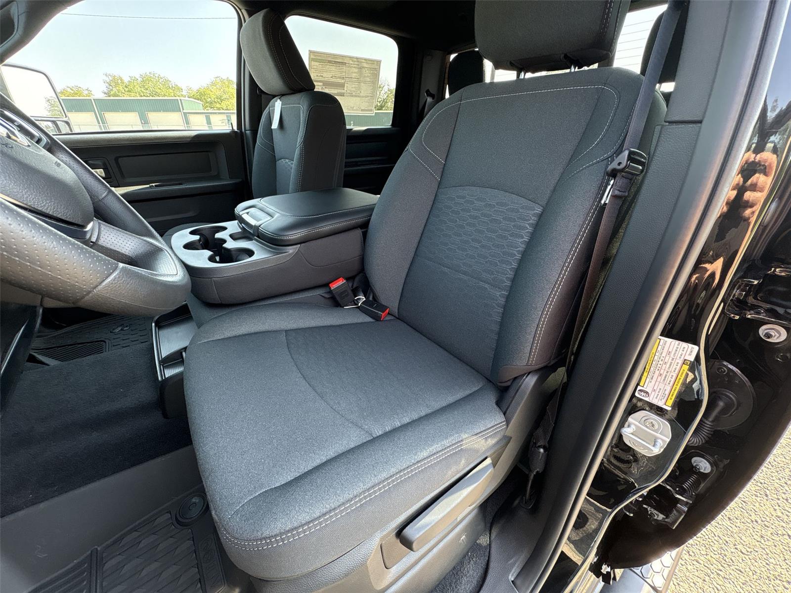 2026 Ram 2500 Tradesman photo 14