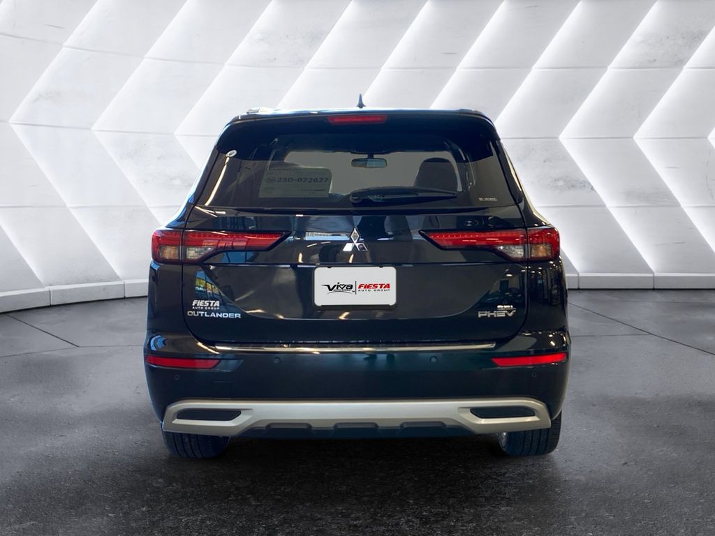 2023 Mitsubishi Outlander PHEV SEL photo 3