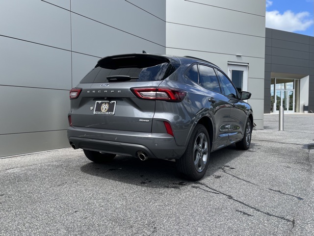 2023 Ford Escape ST-Line photo 20