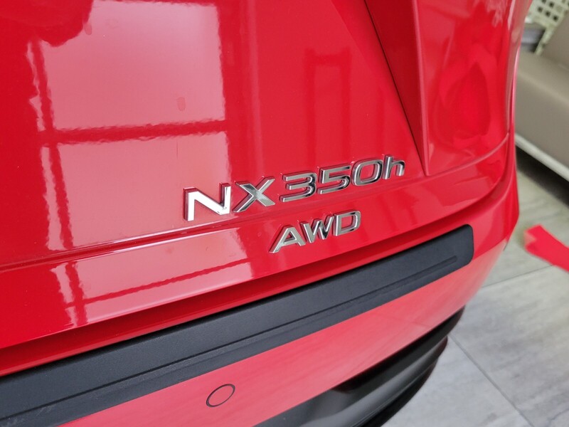2024 Lexus NX 350h Premium AWD photo 3