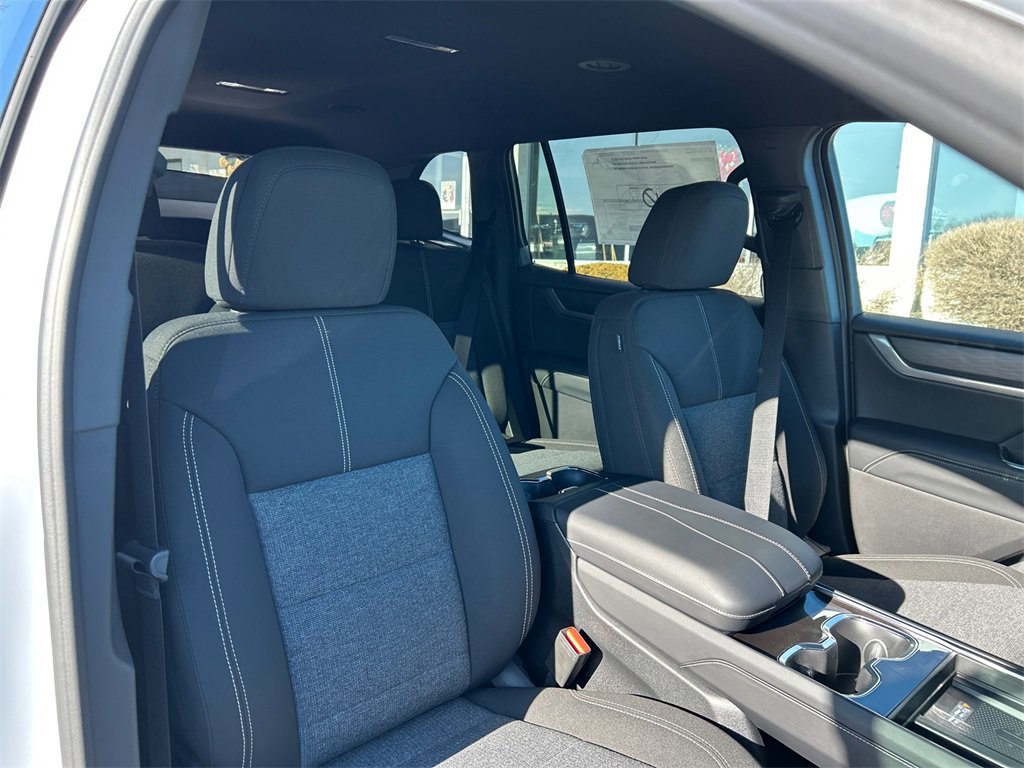 2026 GMC ACADIA - Image 36