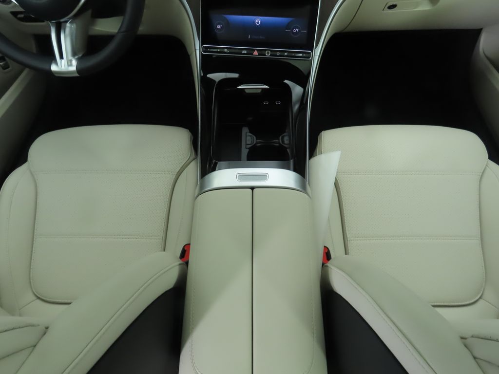 2025 Mercedes Benz C 300 photo 15