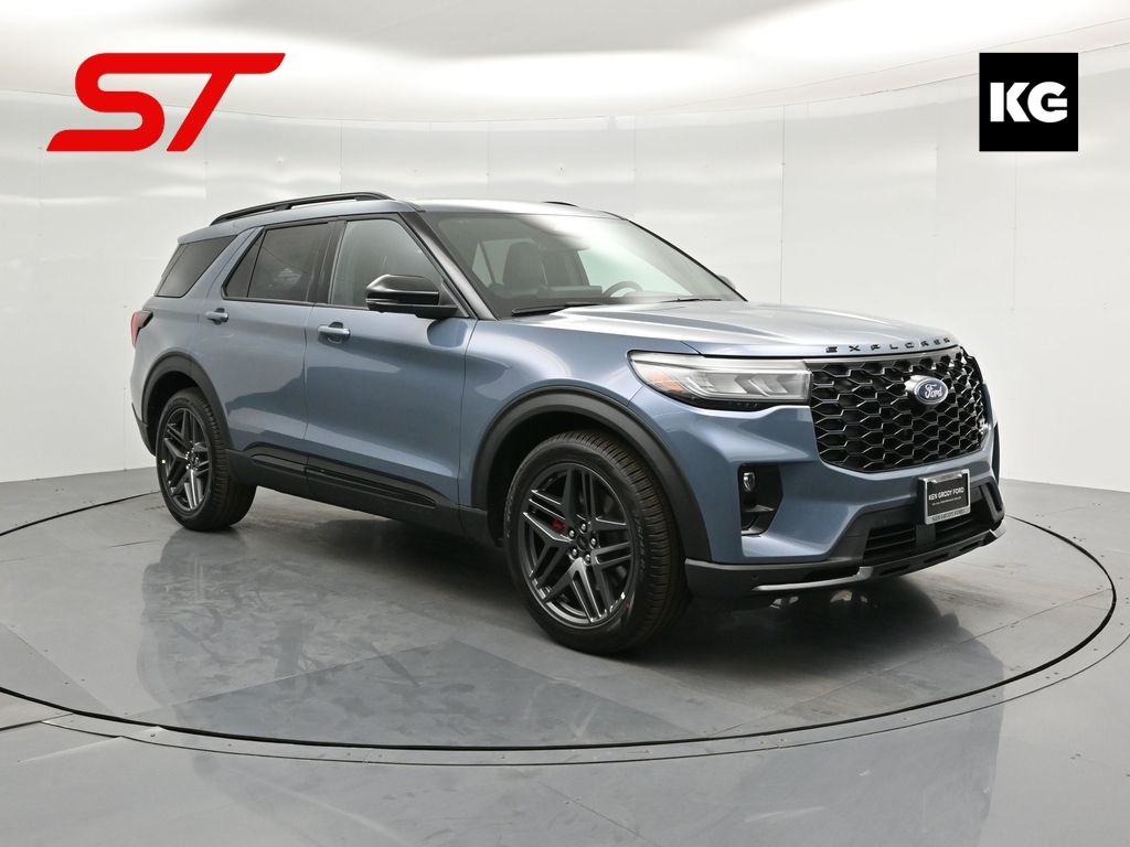 2025 Ford Explorer ST's photo