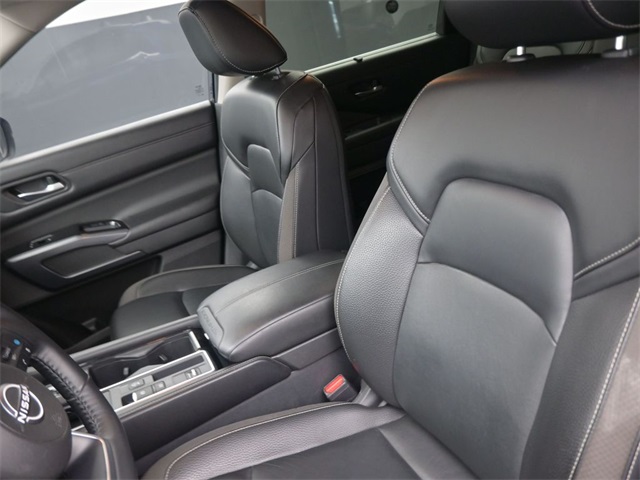 2023 Nissan Pathfinder SL photo 30