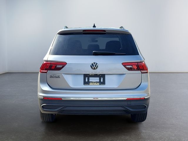 2022 Volkswagen Tiguan S photo 3
