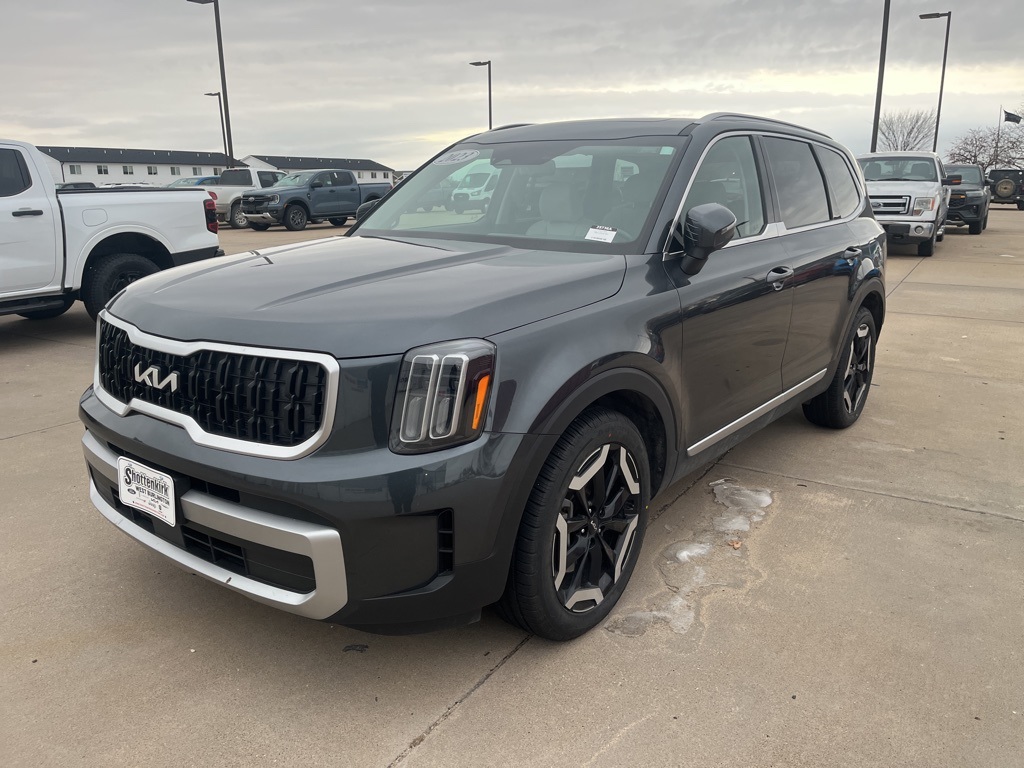 2023 Kia Telluride EX's photo