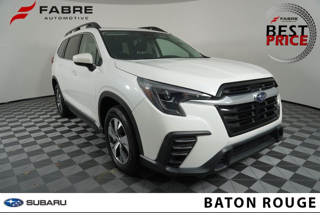 2024 Subaru Ascent Premium's photo