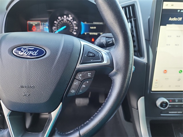 2023 Ford Edge SEL photo 23