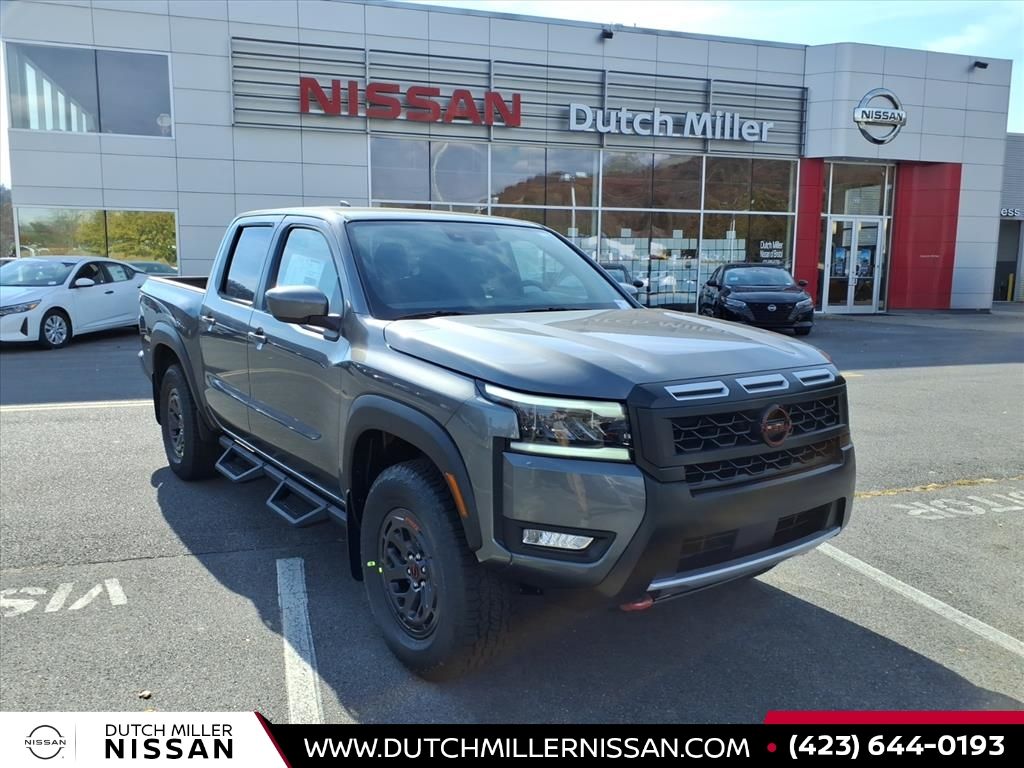 2026 Nissan Frontier PRO-4X's photo