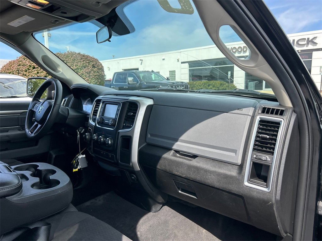 2020 Ram 1500 Classic photo 33