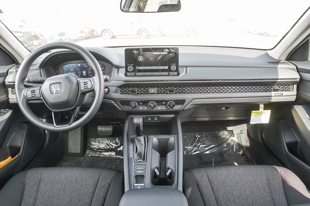 2025 Honda Accord LX photo 10
