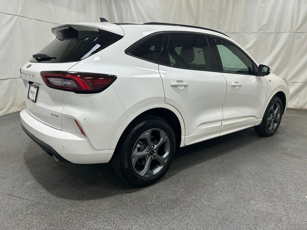 2024 Ford Escape ST-Line Select photo 7