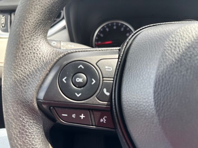 2022 Toyota RAV4 XLE photo 14