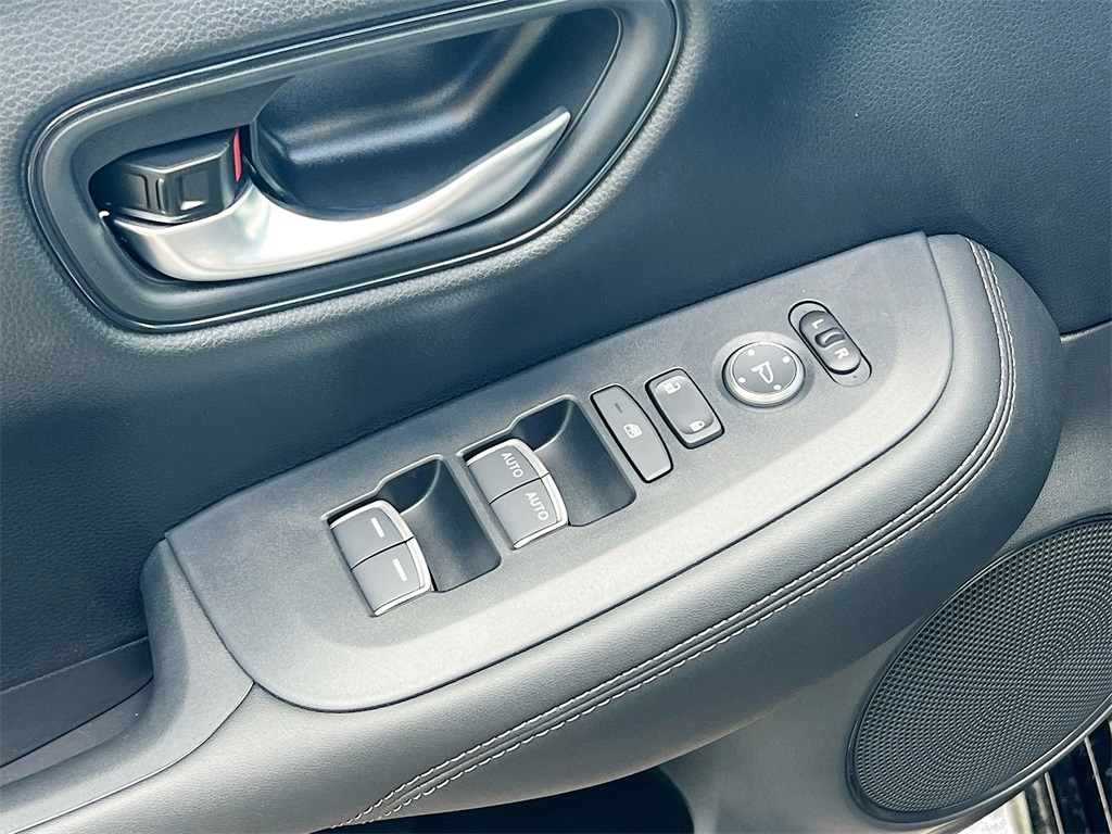 2026 Honda HR-V EX-L photo 23