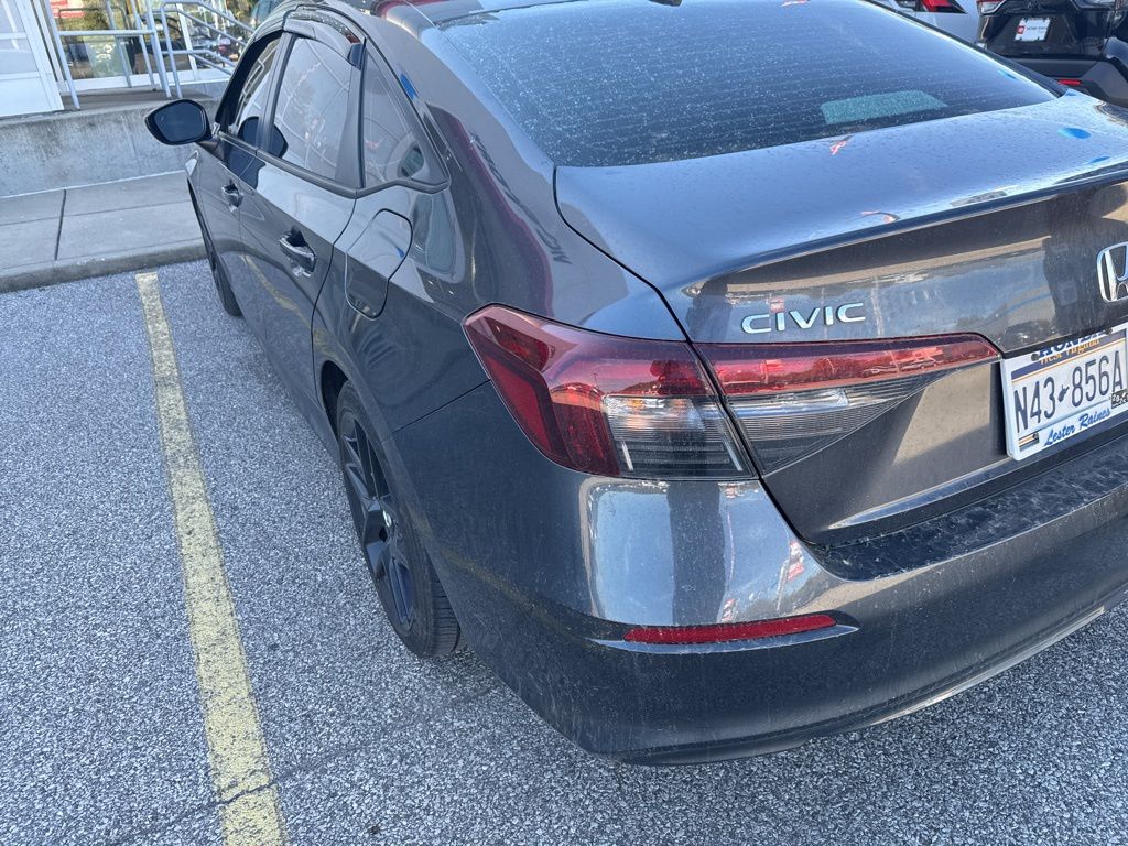 2025 Honda Civic Sport photo 4