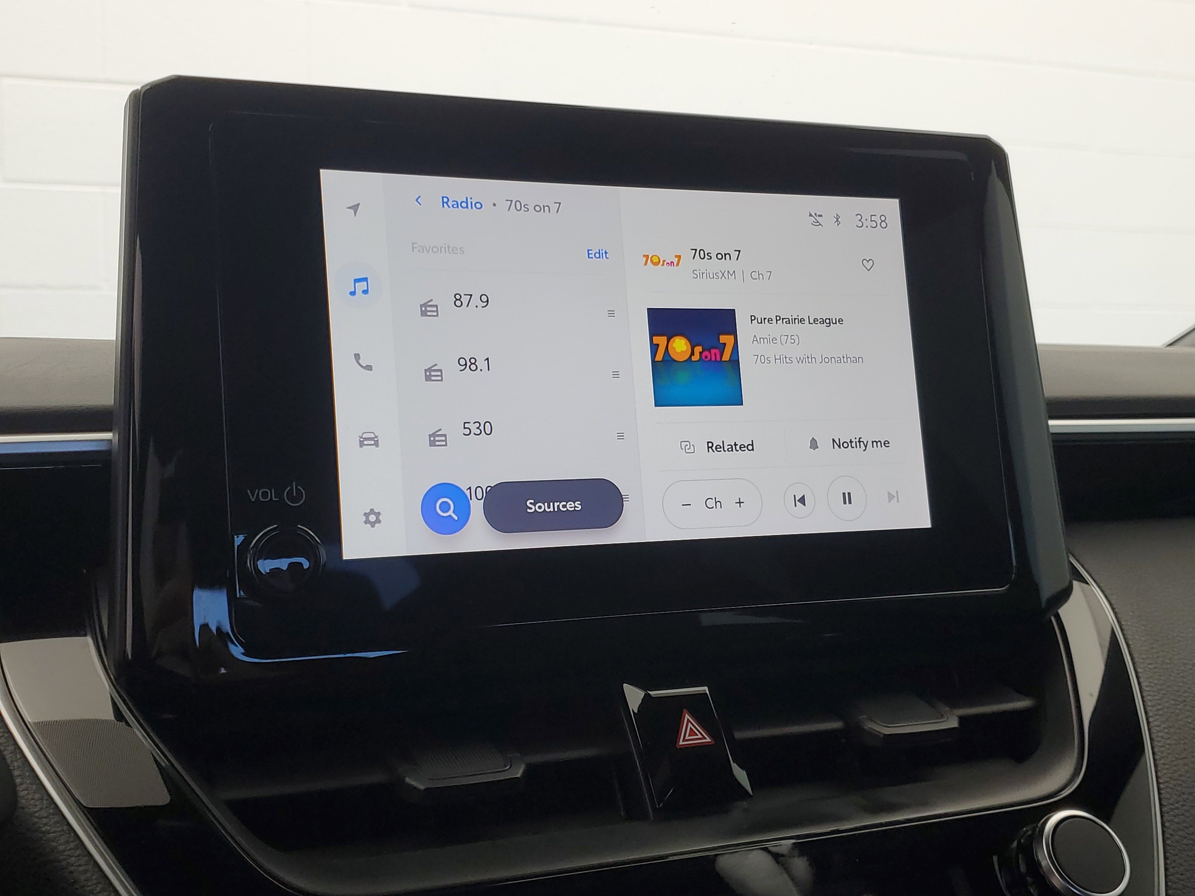 2024 Toyota Corolla SE photo 3