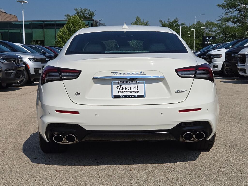 2022 Maserati Ghibli Modena Q4 photo 13