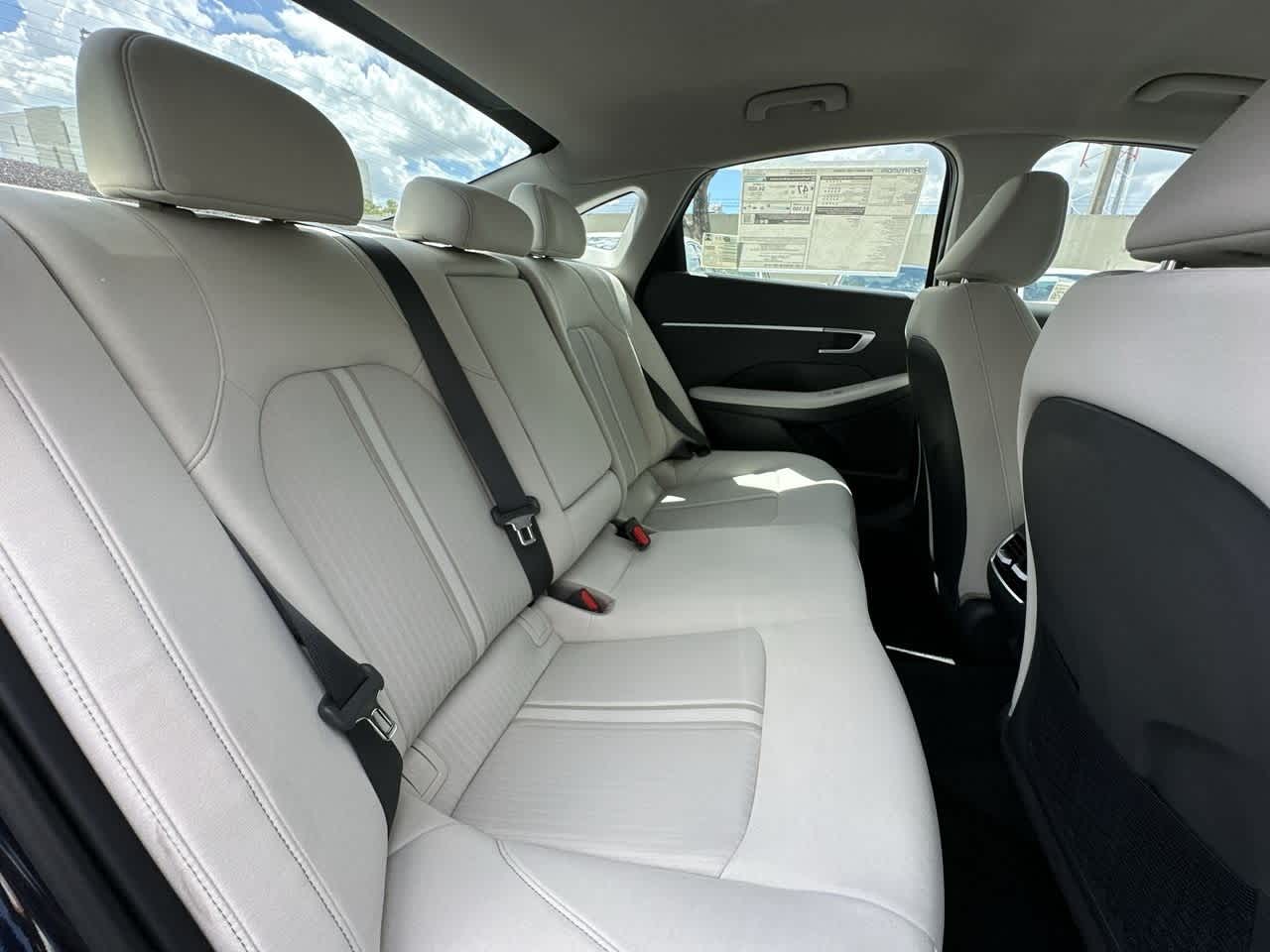2025 Hyundai Sonata Hybrid SEL photo 26