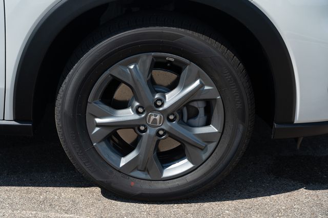 2026 Honda HR-V LX photo 11