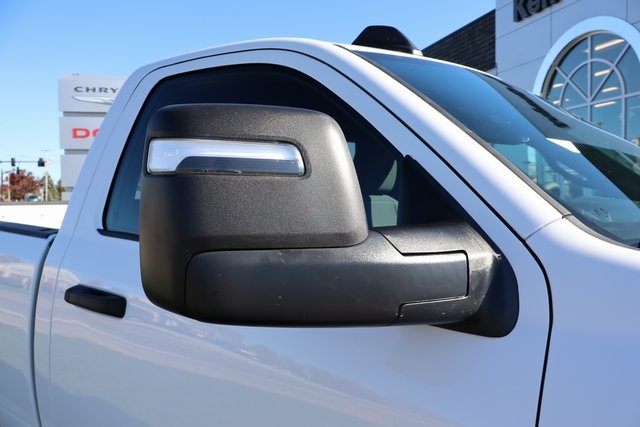 2025 Ram 2500 Tradesman photo 2