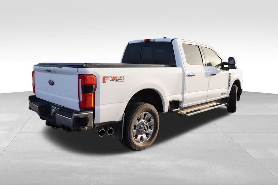 2023 Ford F-350 photo 3