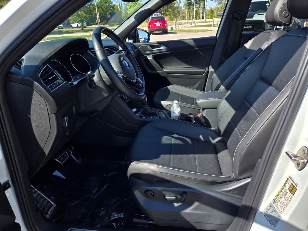 2021 Volkswagen Tiguan SE photo 15