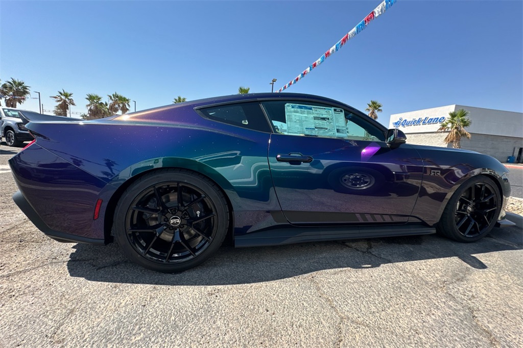 2025 Ford Mustang GT Premium photo 3
