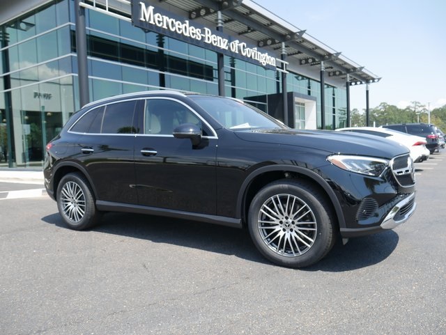 2026 Mercedes Benz GLC 300 photo 3
