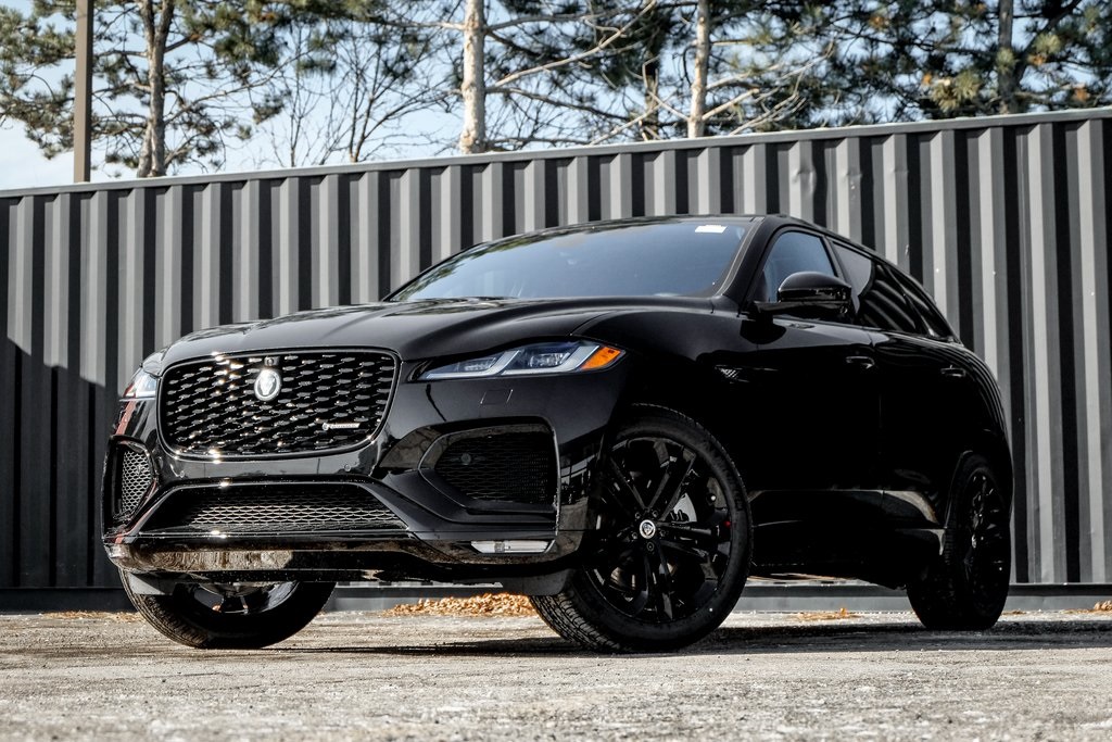 2025 Jaguar F-PACE R-Dynamic S's photo