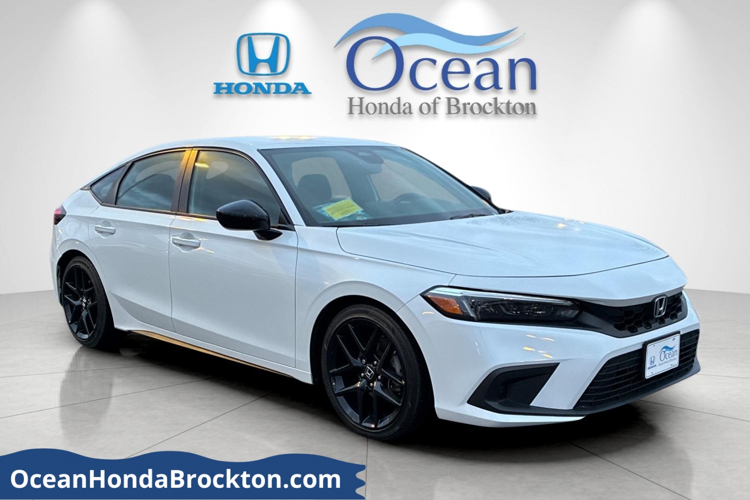 2024 Honda Civic Hatchback Sport's photo