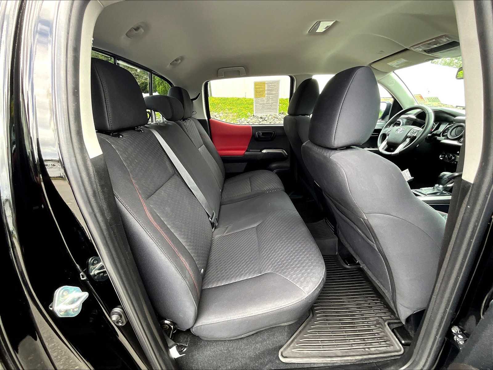 2023 Toyota Tacoma SR5 photo 16