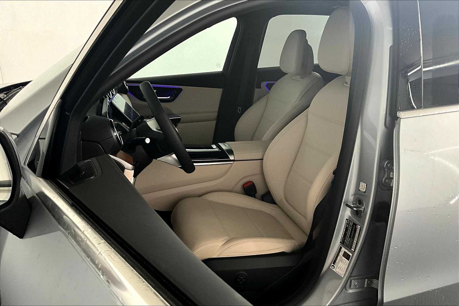 2024 Mercedes Benz GLC 300 4MATIC photo 13