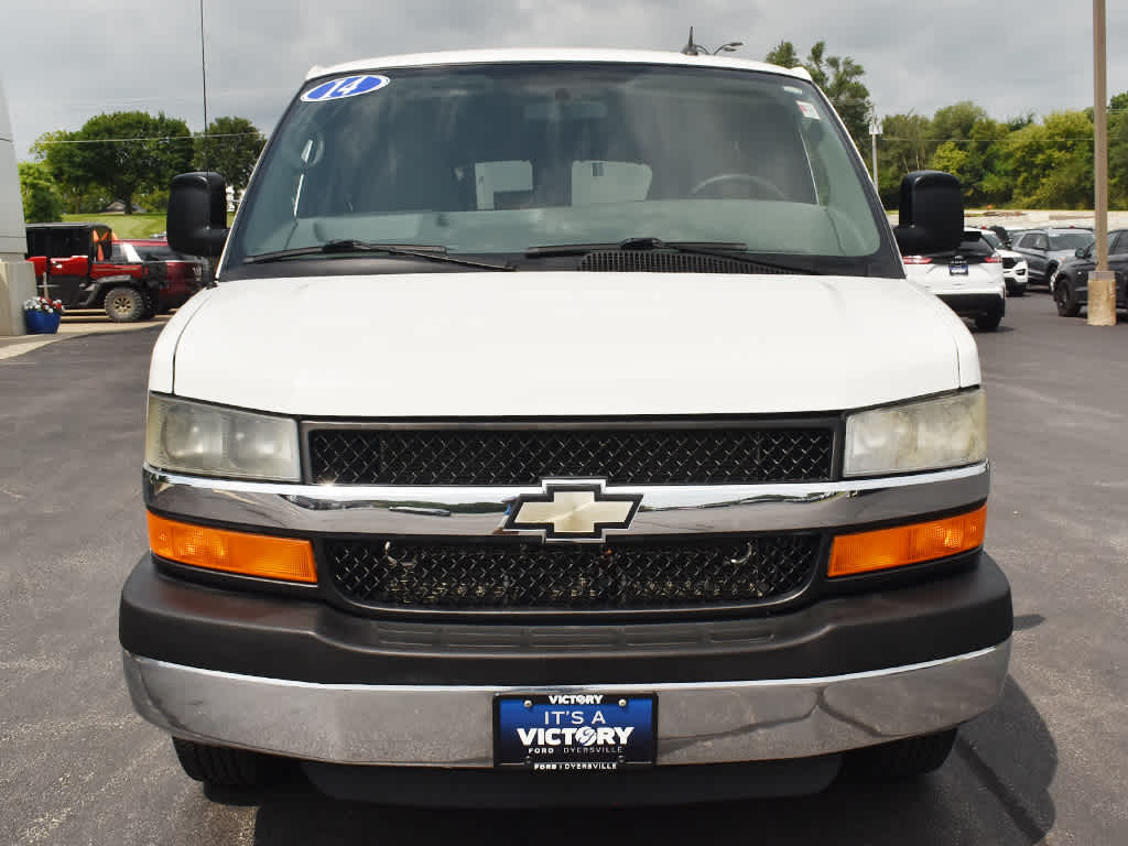 2014 Chevrolet Express 2500 LT photo 19