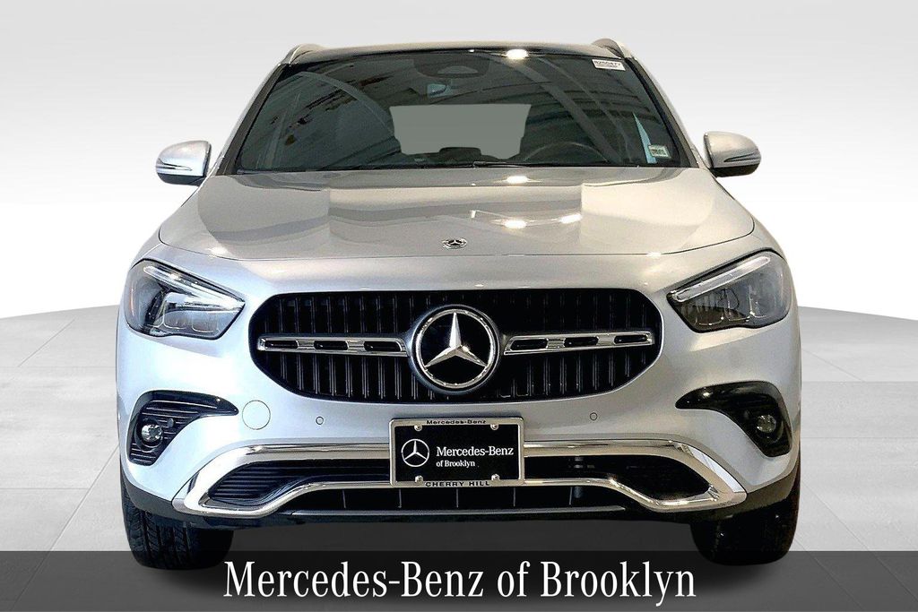 2025 Mercedes Benz GLA 250 4MATIC photo 2