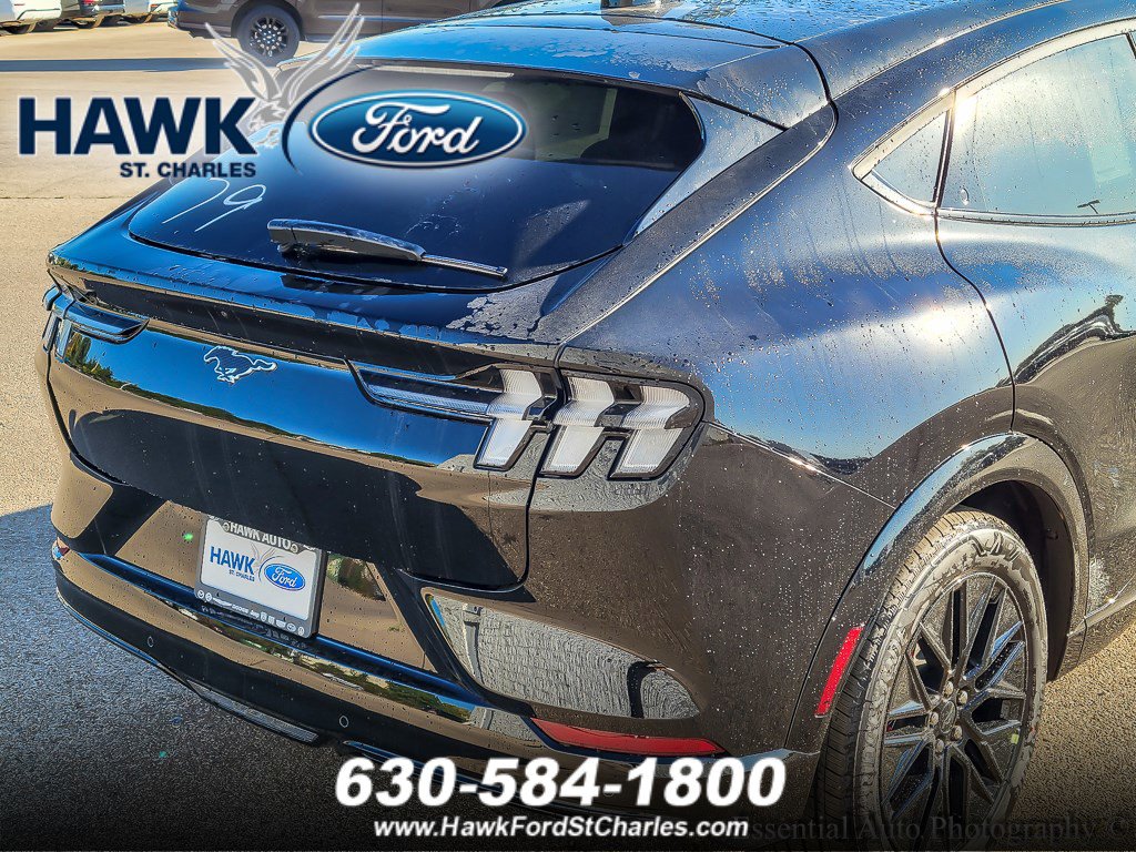 2025 FORD MUSTANG MACH-E - Image 5