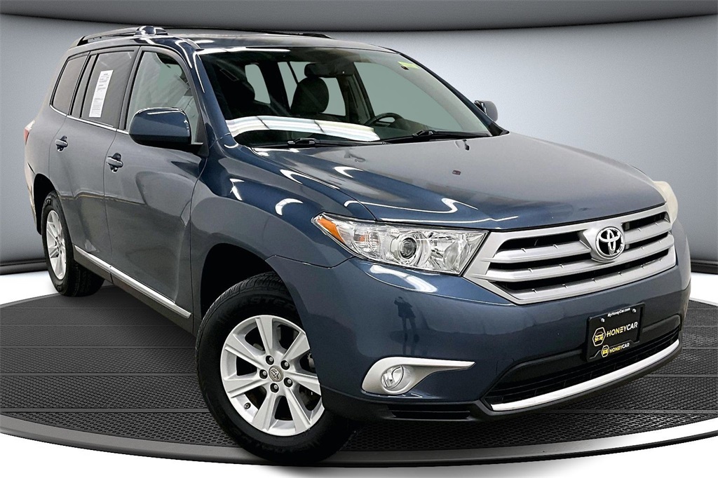 2012 Toyota Highlander SE's photo