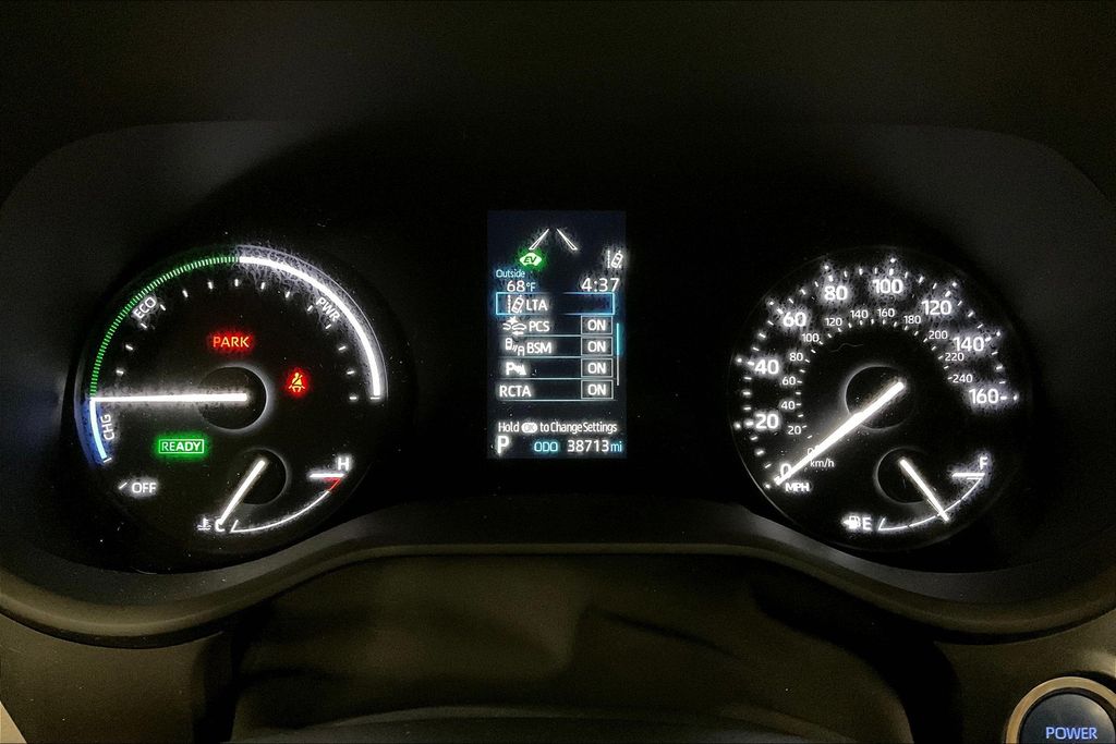 2022 Toyota Sienna XLE photo 18