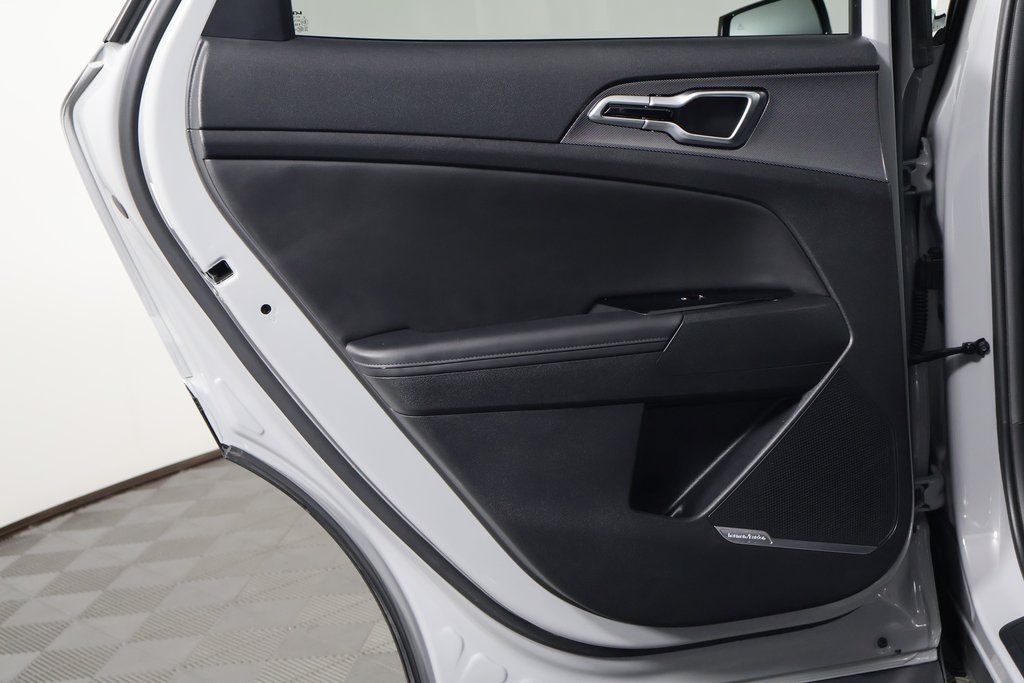 2025 Kia Sportage photo 10