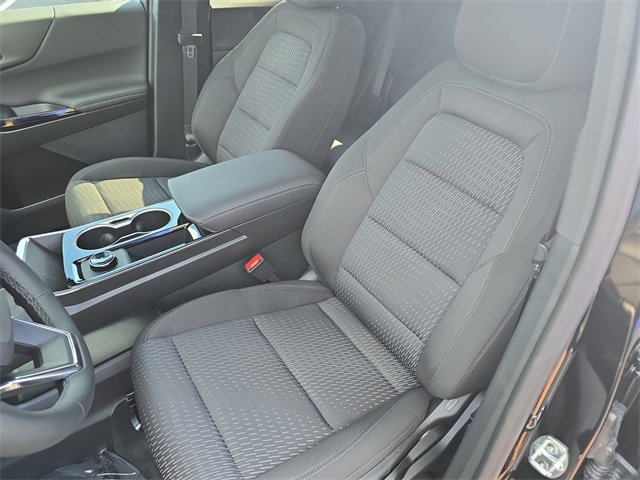 2026 Chevrolet Equinox photo 14