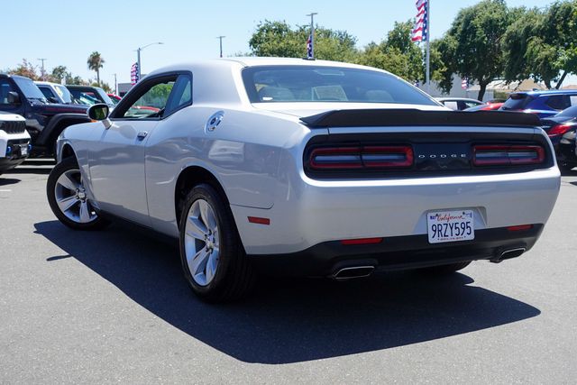 2023 Dodge Challenger SXT photo 8